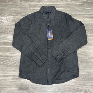 Visitor button down shirt. Size L. NWT